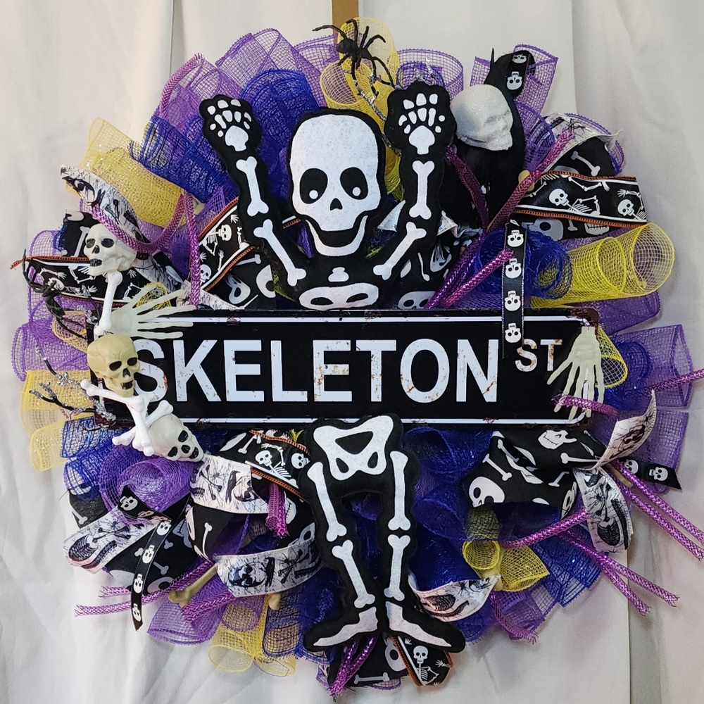Skeleton Street Halloween Wreath - Purple, Yellow, Black